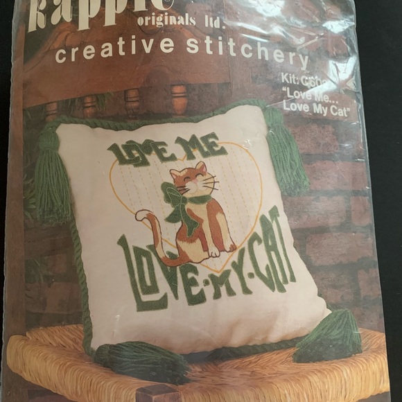 Kappie Originals Vintage Crewel Stitchery Kit - Picture 1 of 7